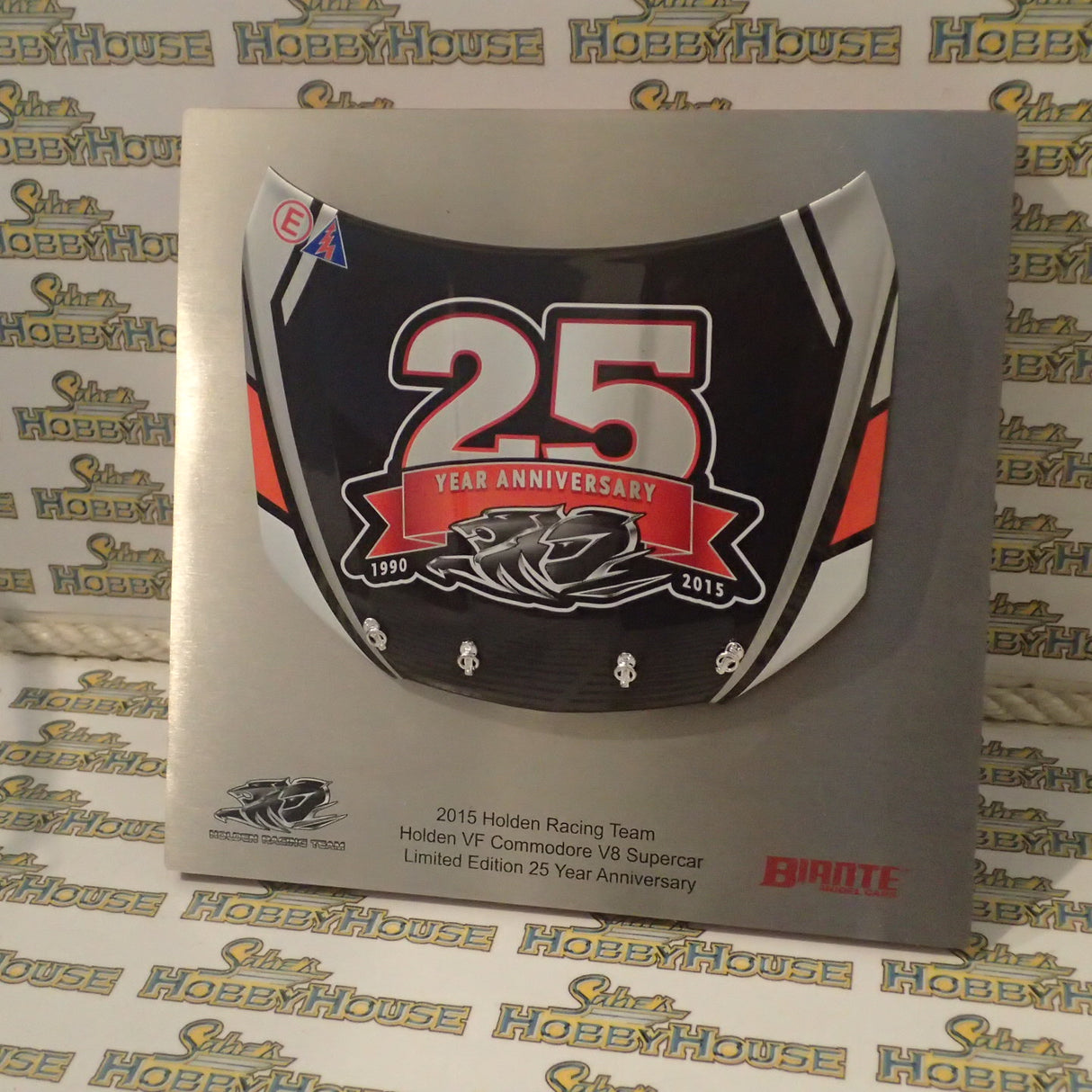 BIANTE B10406B 1/10 Scale Holden Racing Team 25 Year Anniversary 1990-2015 Signature Bonnet