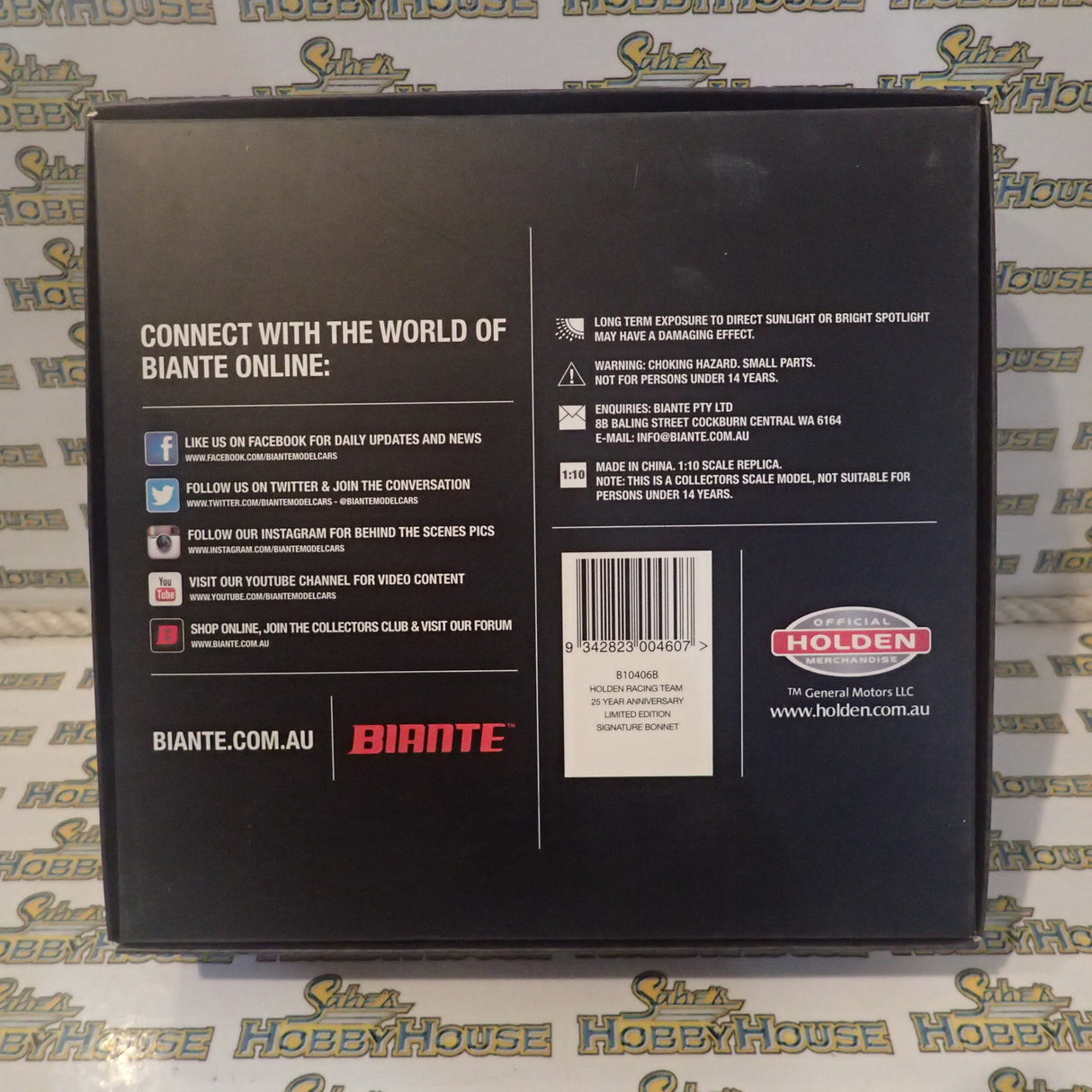 BIANTE B10406B 1/10 Scale Holden Racing Team 25 Year Anniversary 1990-2015 Signature Bonnet