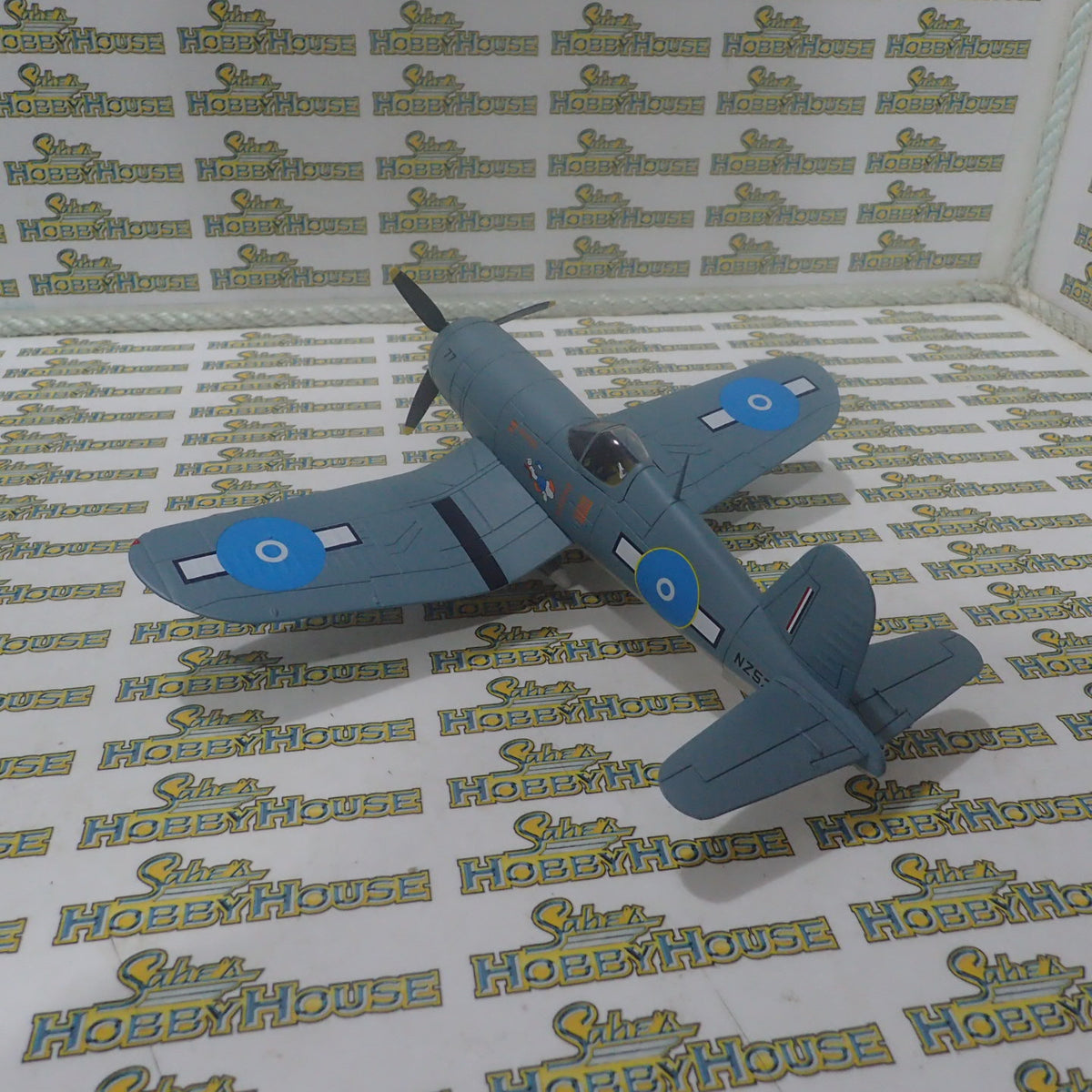 Franklin Mint Armour Collection B11B672 F4U-1A Corsair Royal New Zealand Air Force 'Irate Donald'
