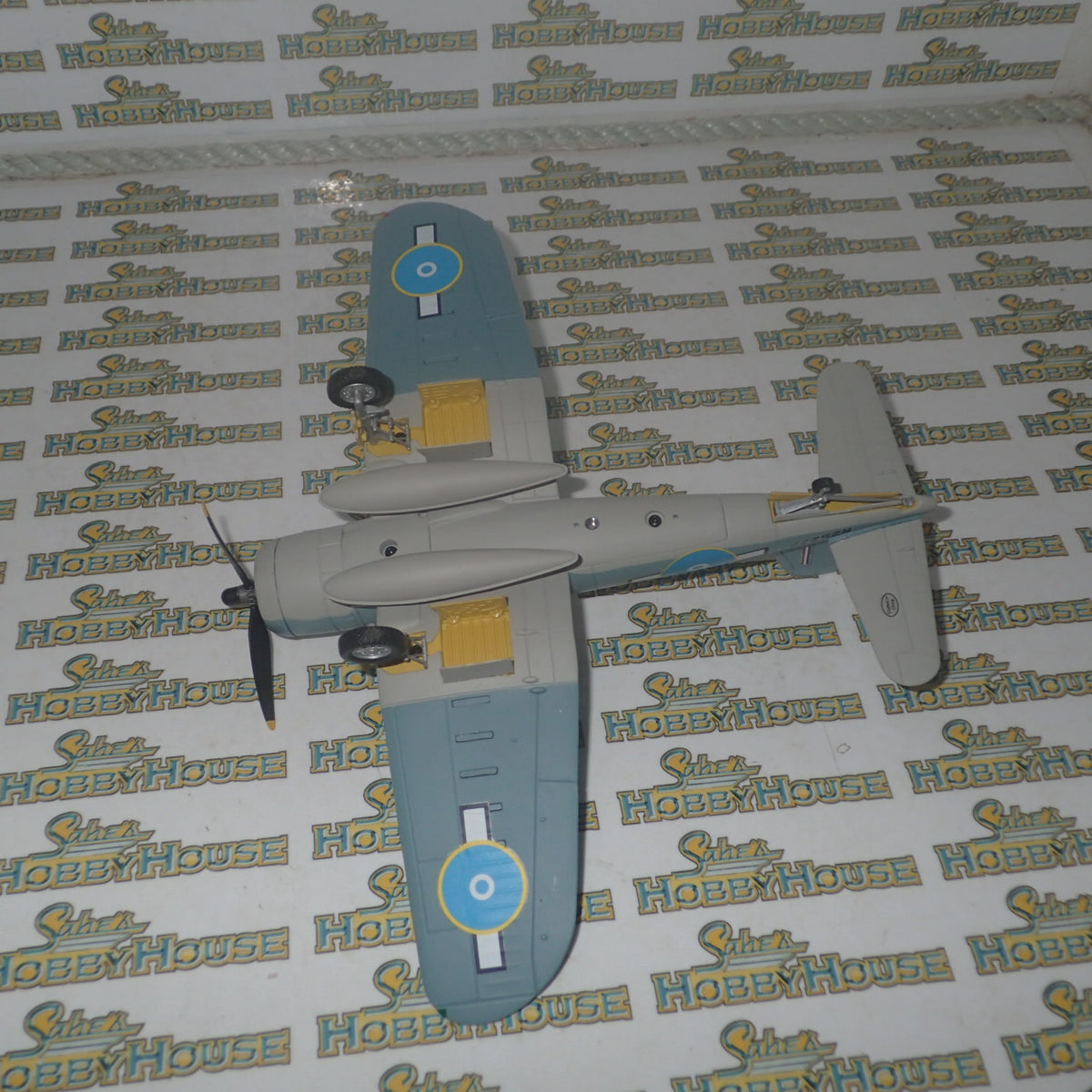 Franklin Mint Armour Collection B11B672 F4U-1A Corsair Royal New Zealand Air Force 'Irate Donald'