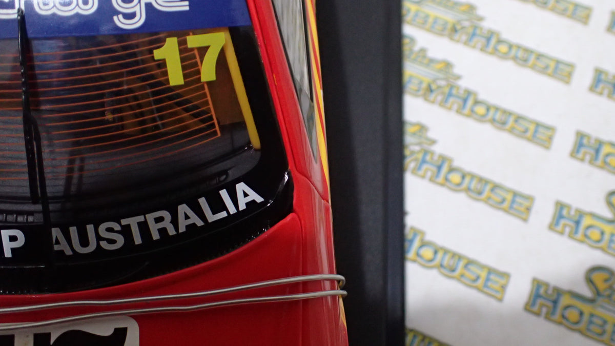 Biante B180101K - 1/18 Scale 2000 #17 DJR Shell Helix Ford AU Falcon QLD 500 Johnson/Johnson