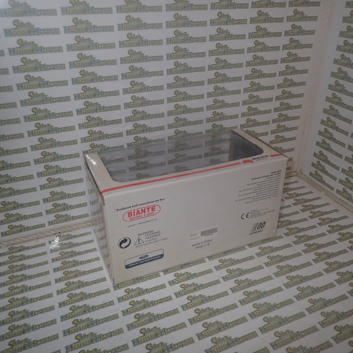 Biante B180702G - 1/18 Scale 2003 00 Motorsport BA Falcon Driven by Greg Ritter Die-cast Model Replica