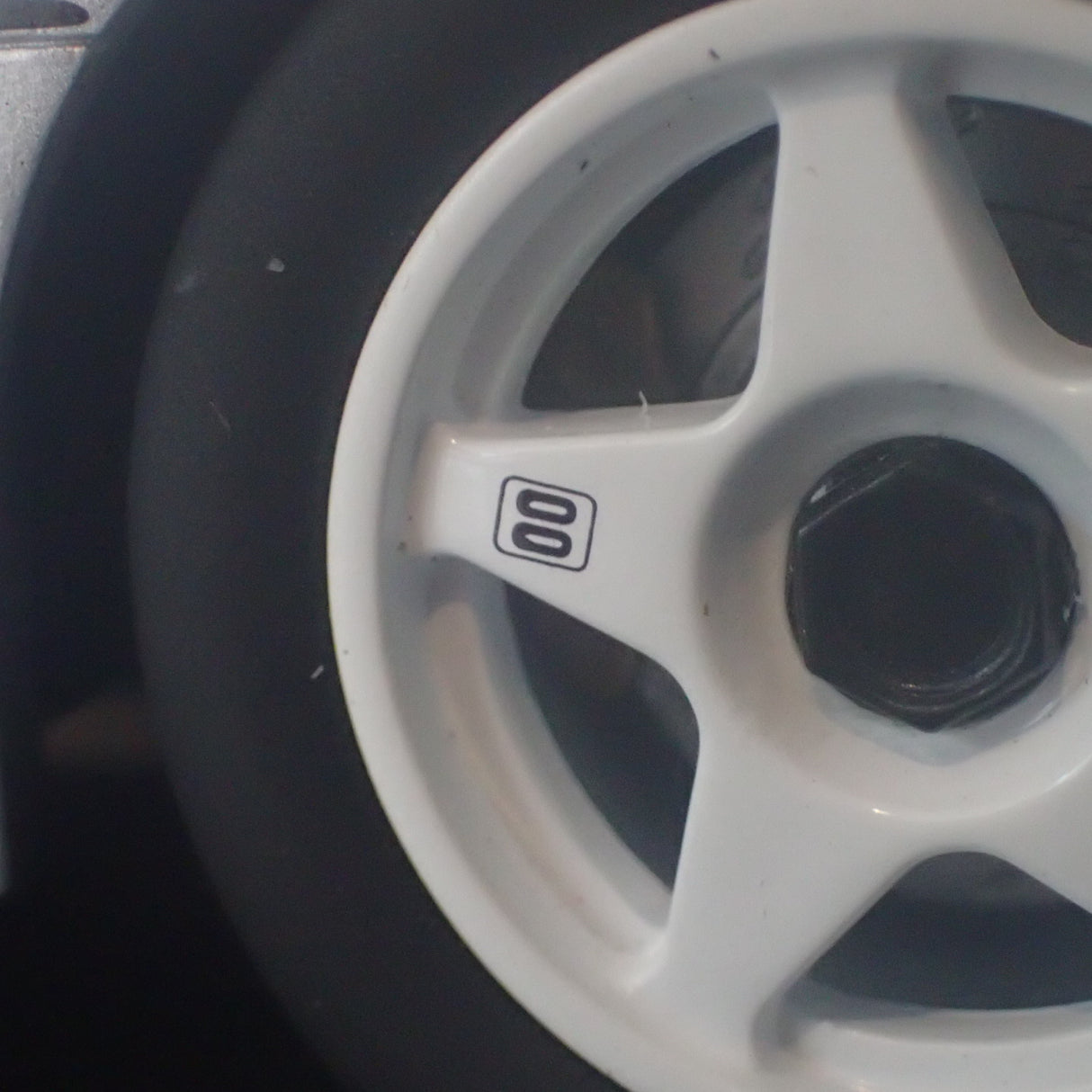 Biante B180702G - 1/18 Scale 2003 00 Motorsport BA Falcon Driven by Greg Ritter Die-cast Model Replica