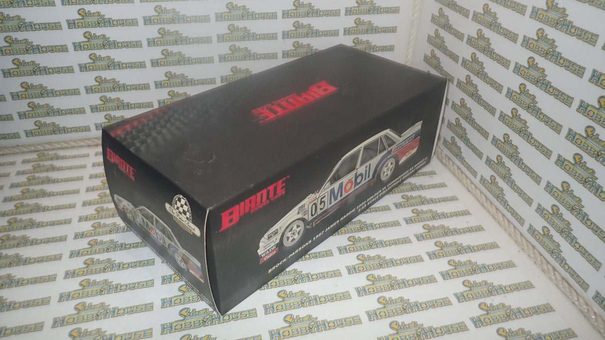 Biante B182703B - 1/18 Holden VL SS Group A Commodore Brock 1987 Bathurst #05 Die-Cast car
