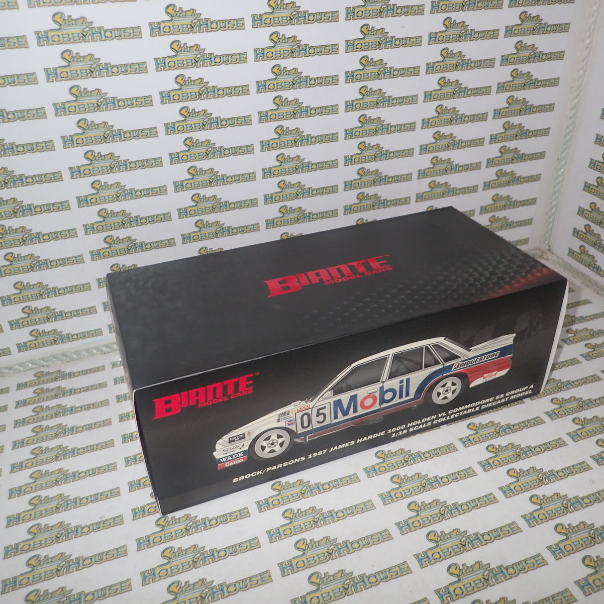 Biante B182703B - 1/18 Holden VL SS Group A Commodore Brock 1987 Bathurst #05 Die-Cast car