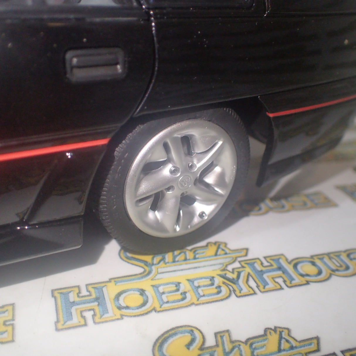 Biante B182706D - Diecast 1/18 Scale Holden VN Commodore SS Group A 1991 Tooheys 1000 Special Edition Twinset