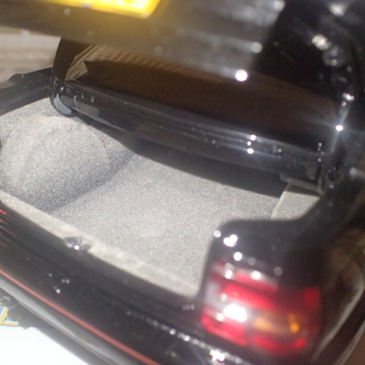 Biante B182706D - Diecast 1/18 Scale Holden VN Commodore SS Group A 1991 Tooheys 1000 Special Edition Twinset