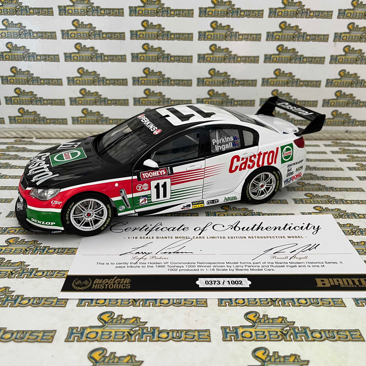 Biante B18R15A - 1/18 Scale - Modern Historics Holden VF Commodore Retrospective 1995 Tooheys 1000 Winner - Drivers: Larry Perkins / Russell Ingall Diecast Model Replica