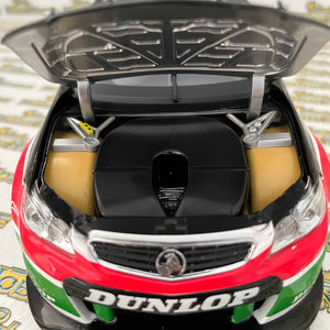 Biante B18R15A - 1/18 Scale - Modern Historics Holden VF Commodore Retrospective 1995 Tooheys 1000 Winner - Drivers: Larry Perkins / Russell Ingall Diecast Model Replica