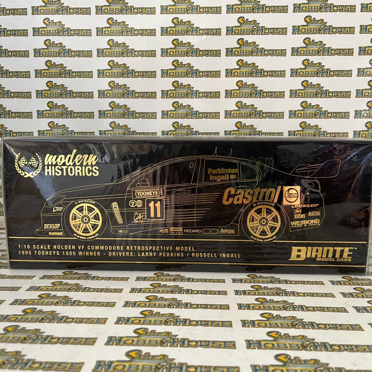 Biante B18R15A - 1/18 Scale - Modern Historics Holden VF Commodore Retrospective 1995 Tooheys 1000 Winner - Drivers: Larry Perkins / Russell Ingall Diecast Model Replica