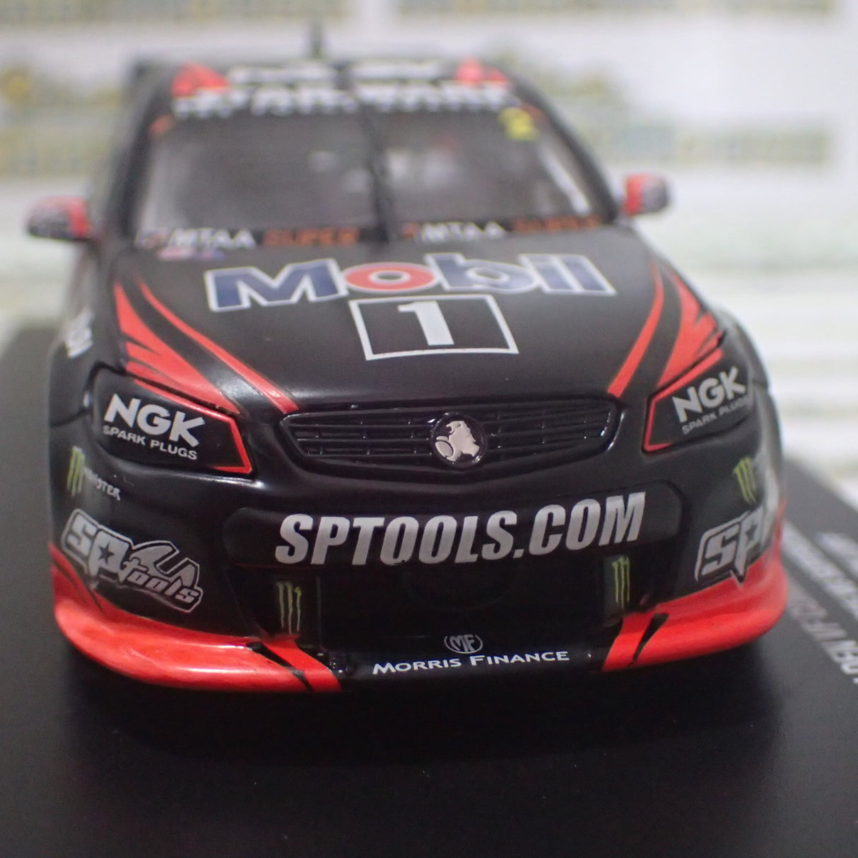 Biante B43H15N - 1/43 Scale Star Wars Livery Holden VF Commodore V8 Supercar Holden Racing Team - 2015 V8 Supercars Supercheap Auto Bathurst 1000 #2 Garth Tander/Warren Luff