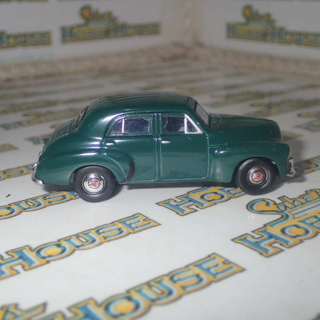 Biante B641501A - 1/64 Scale - Holden 48-215 in Forester Green Diecast Scale Model Replica