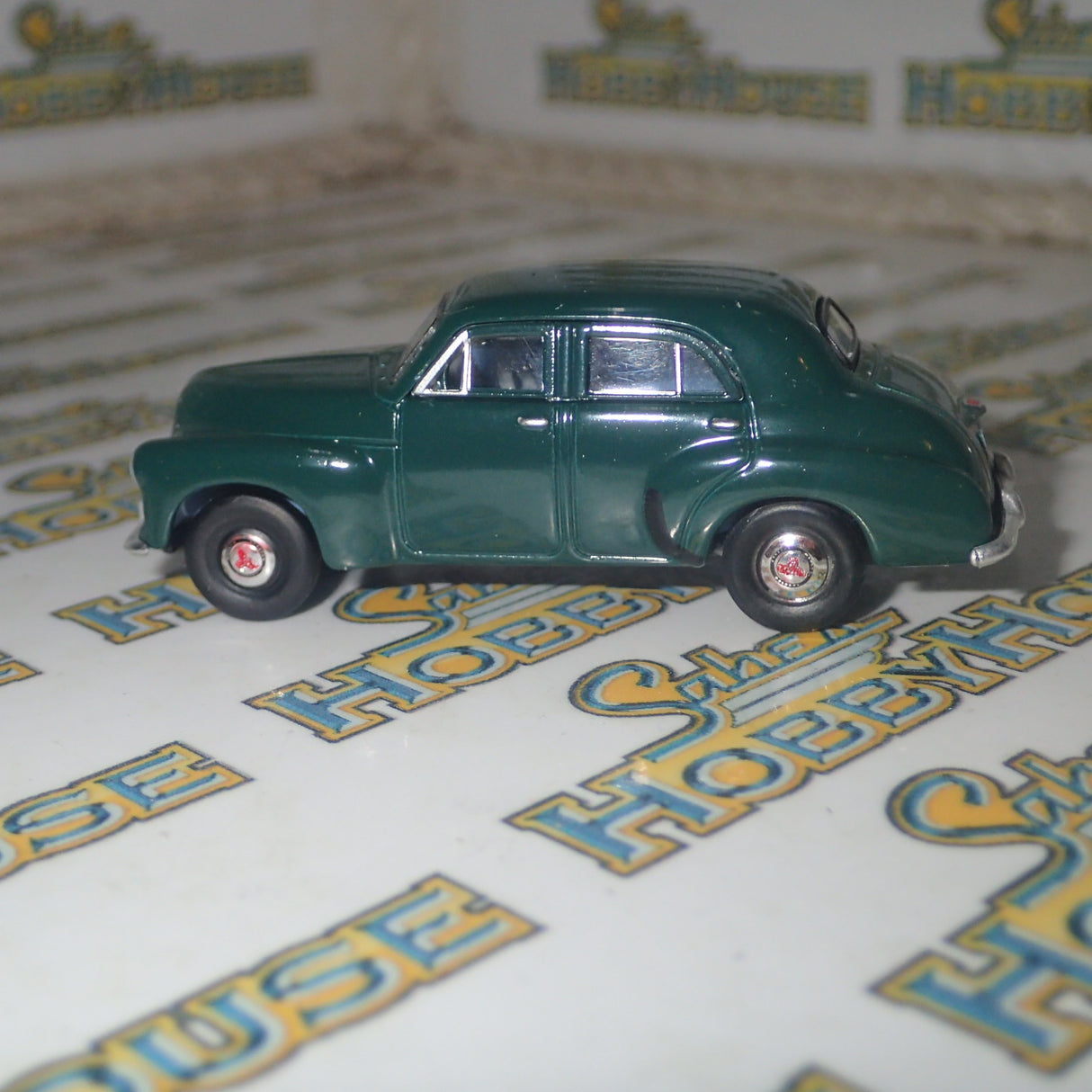 Biante B641501A - 1/64 Scale - Holden 48-215 in Forester Green Diecast Scale Model Replica