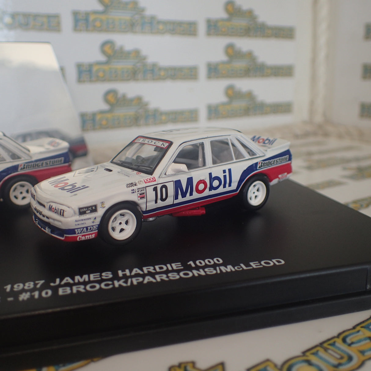 Biante B642703D - 1/64 1987 James Hardie 1000 Holden VL Commodore SS Grp A Twin Set Scale Model Replica