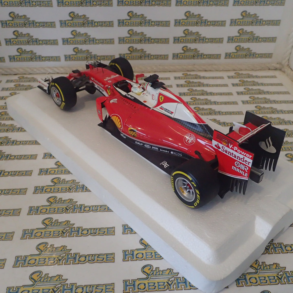 BBR Models BBR181605 - 1/18 Scale - Ferrari SF16-H G.P. Australia 2016 S. Vettel Diecast Scale Model Replica