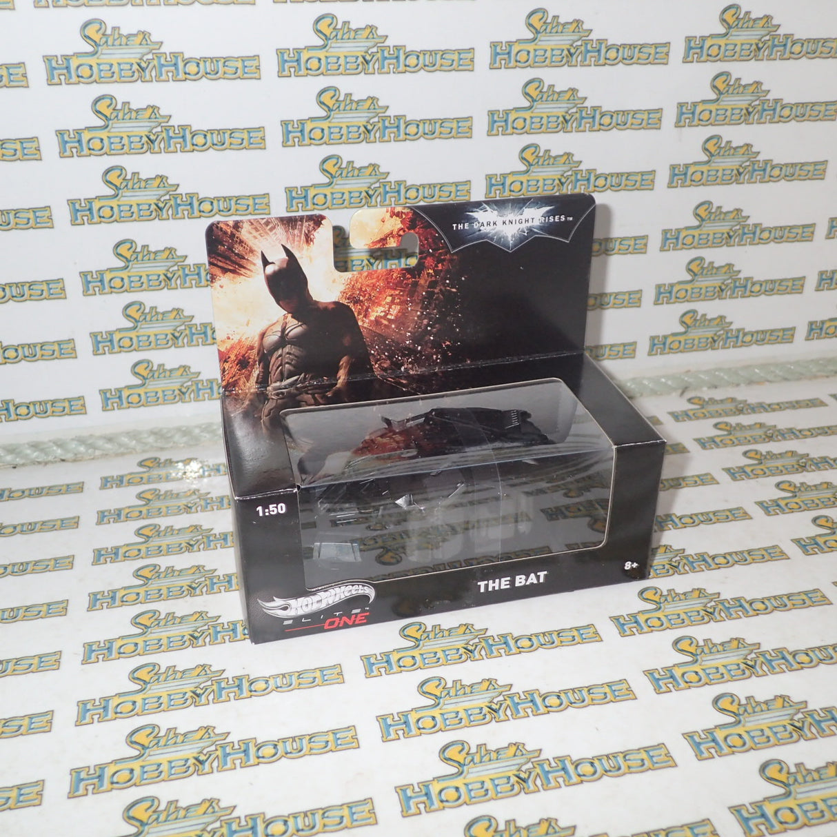 Hot wheels Elite BCJ82 -1/50 Scale The Dark Knight Rises "The Bat"