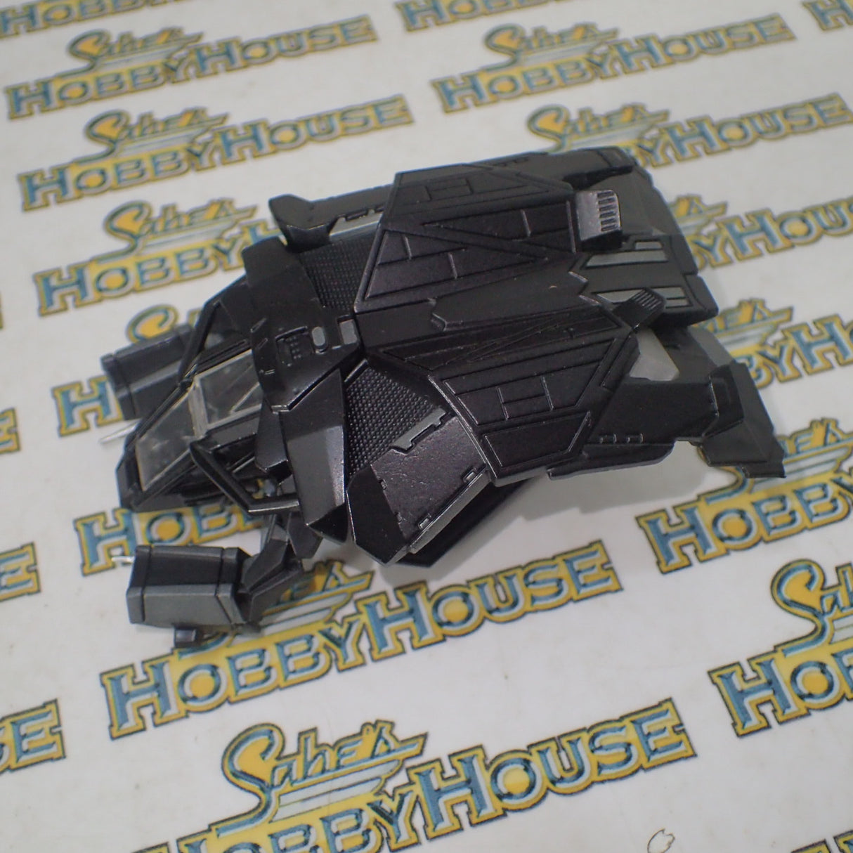 Hot wheels Elite BCJ82 -1/50 Scale The Dark Knight Rises "The Bat"
