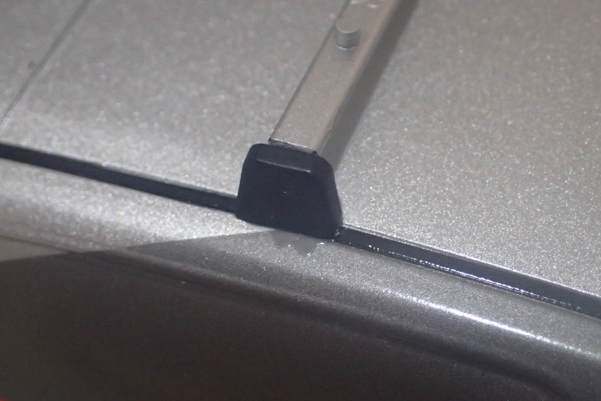 BIANTE BR18601A - 1:18 Triple Eight Project Sandman Tribute Edition Model Car