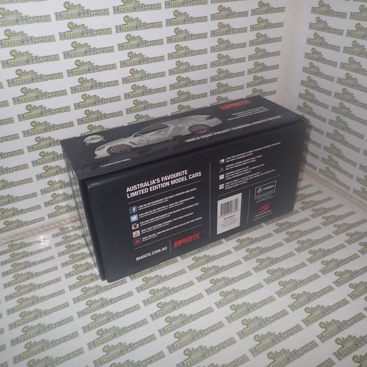 BIANTE BR18601A - 1:18 Triple Eight Project Sandman Tribute Edition Model Car