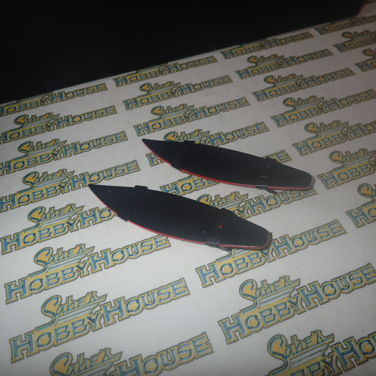 BIANTE BR18601A - 1:18 Triple Eight Project Sandman Tribute Edition Model Car