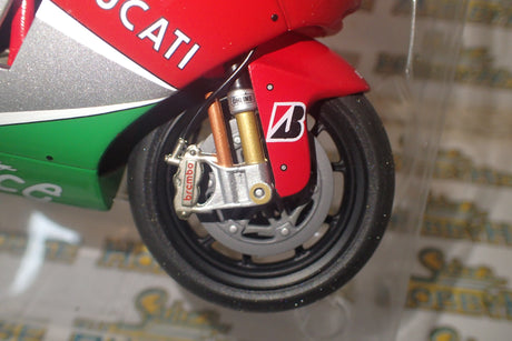 IXO BRB002 1/12 SCALE DESMOSEDICI MOTO GP 2006 MUGELLO L.CAPIROSSI