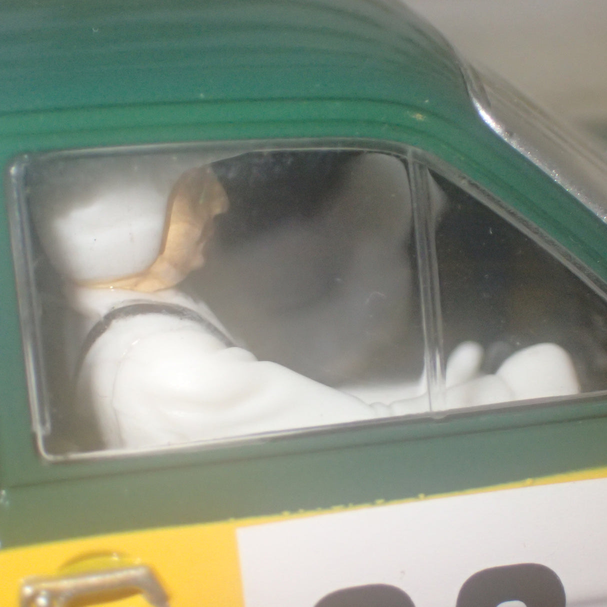 Scalextric C3635 - 1/32 Scale Ford Escort Mk 1 Monte Carlo Rally 1970 No. 26 Team Ford