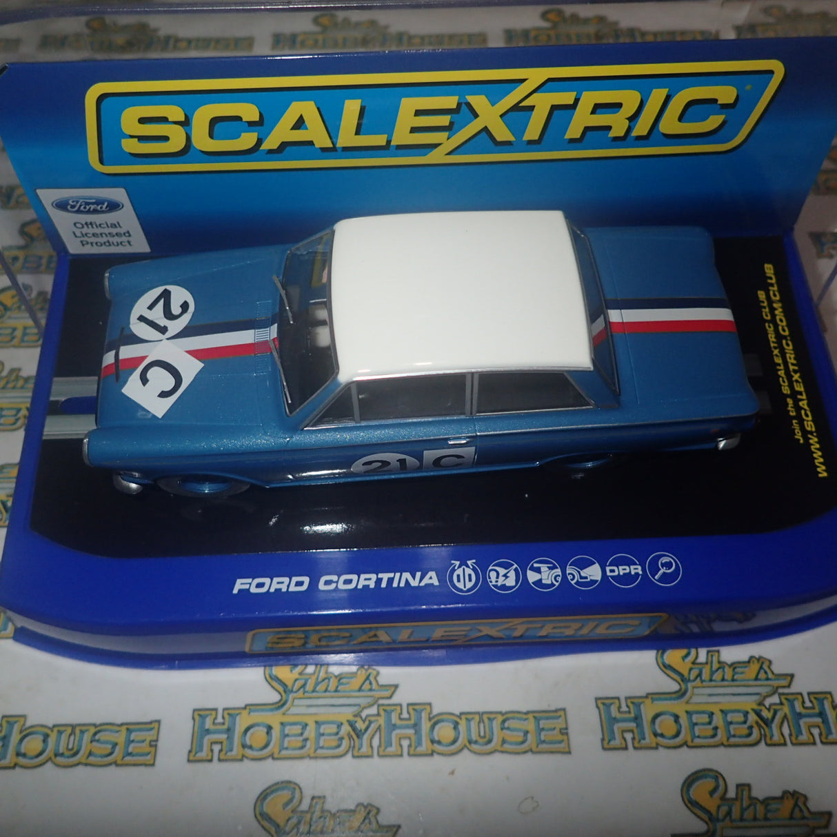 Scalextric C3670 - 1/32 Scale Ford Cortina GT 1964 Bathurst Ian & Leo Geoghegan Slot Car