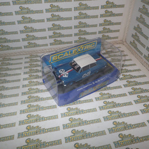 Scalextric C3670 - 1/32 Scale Ford Cortina GT 1964 Bathurst Ian & Leo Geoghegan Slot Car
