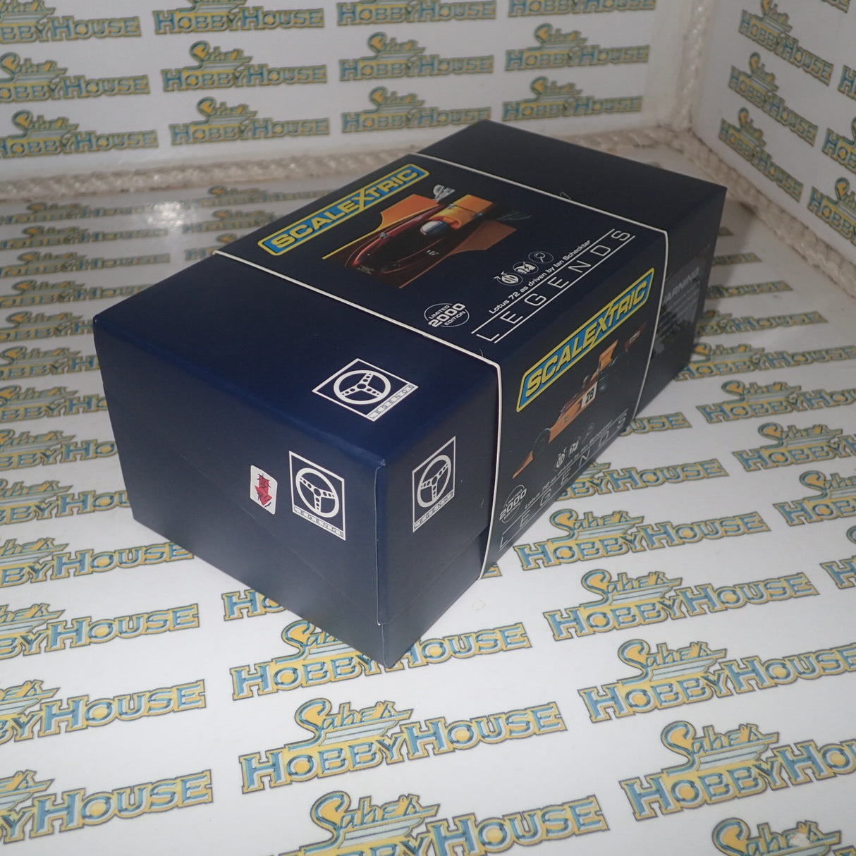 Scalextric C3833A - 1/32 Scale - Legends - Lotus 72 Gunston 1974, Ian Scheckter - Limited Edition Slot Car