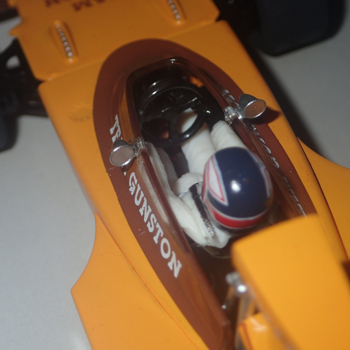 Scalextric C3833A - 1/32 Scale - Legends - Lotus 72 Gunston 1974, Ian Scheckter - Limited Edition Slot Car