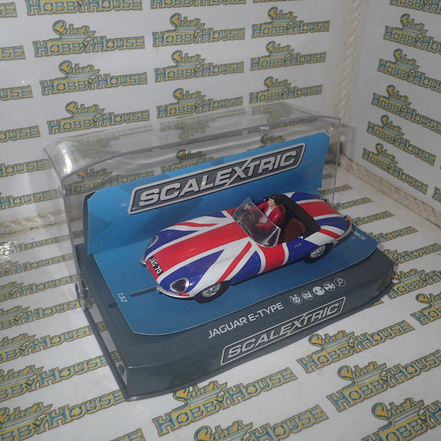 Scalextric C3878 - 1/32 Scale - Jaguar E-Type Union Jack Slot Car