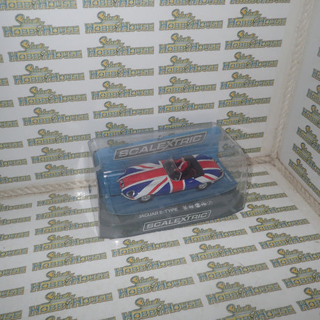 Scalextric C3878 - 1/32 Scale - Jaguar E-Type Union Jack Slot Car