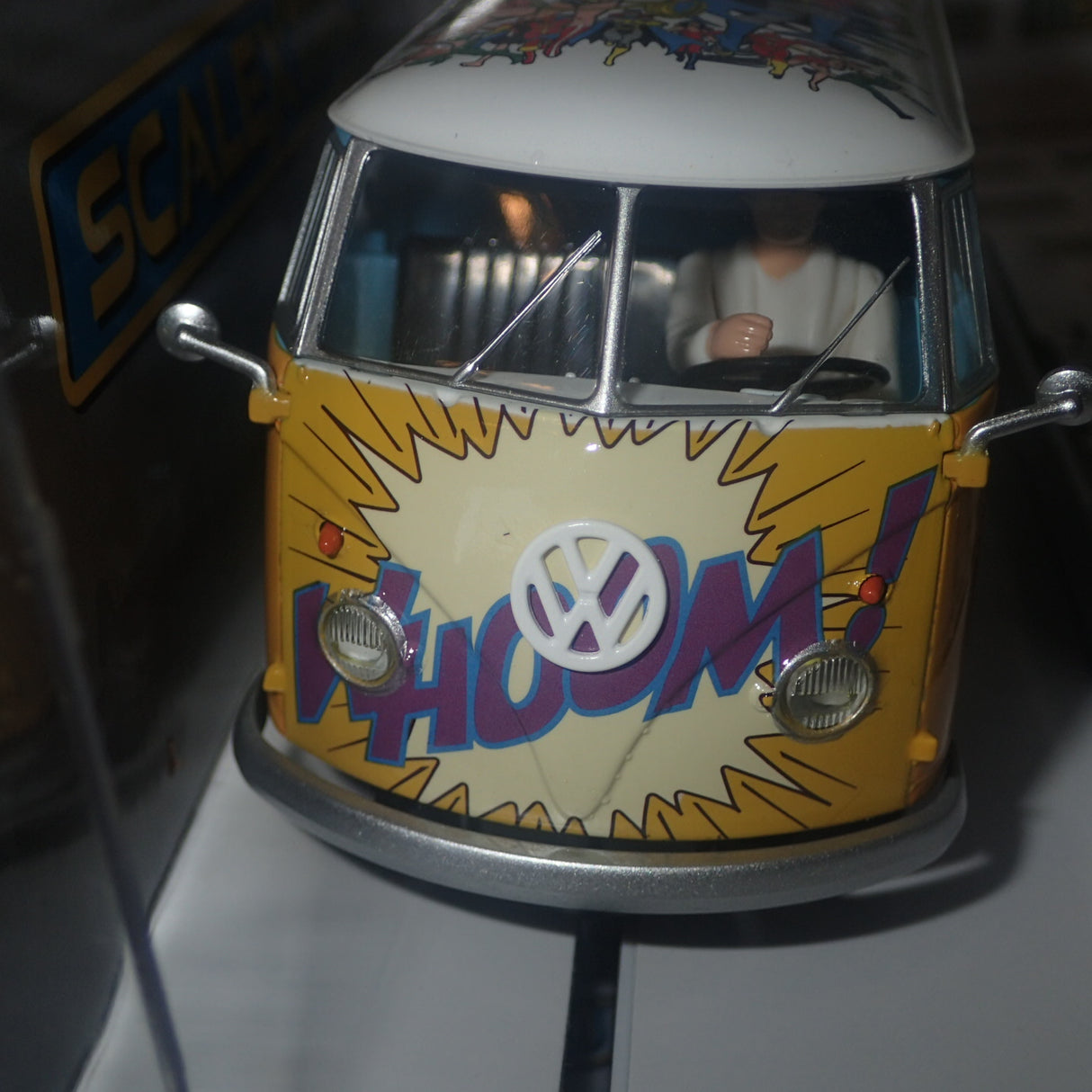 Scalextric C3933 - 1/32 Scale VW Panel Van T1b DC Comics Slot Car