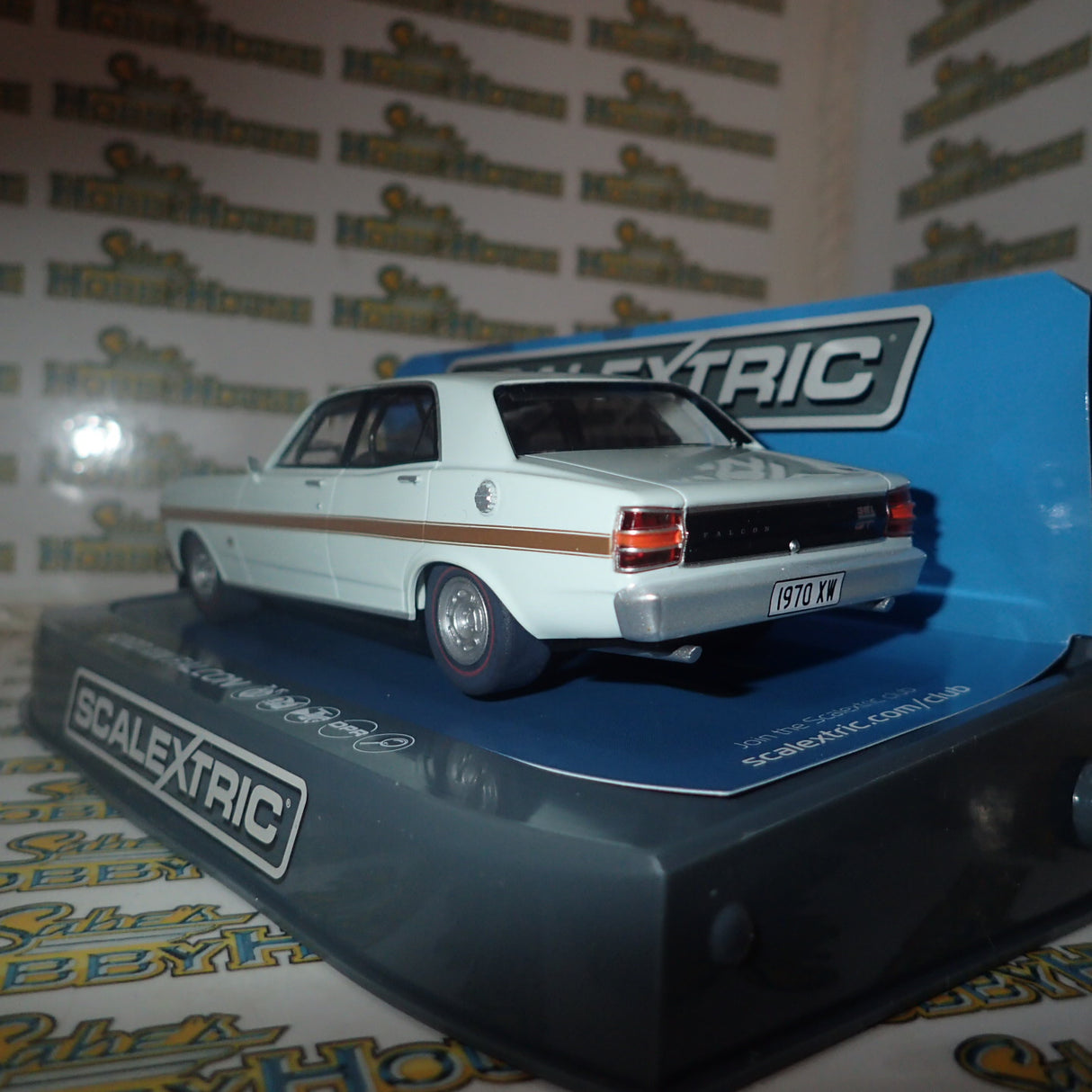 Scalextric C3986 - 1/32 Scale Ford XW GT-HO Phase II Falcon 1970 Super Roo Slot Car