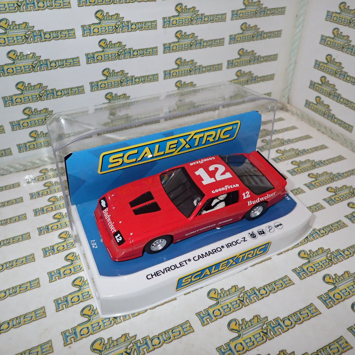 Scalextric C4073 - 1/32 Scale - CHEVROLET CAMARO IROC-Z - RED