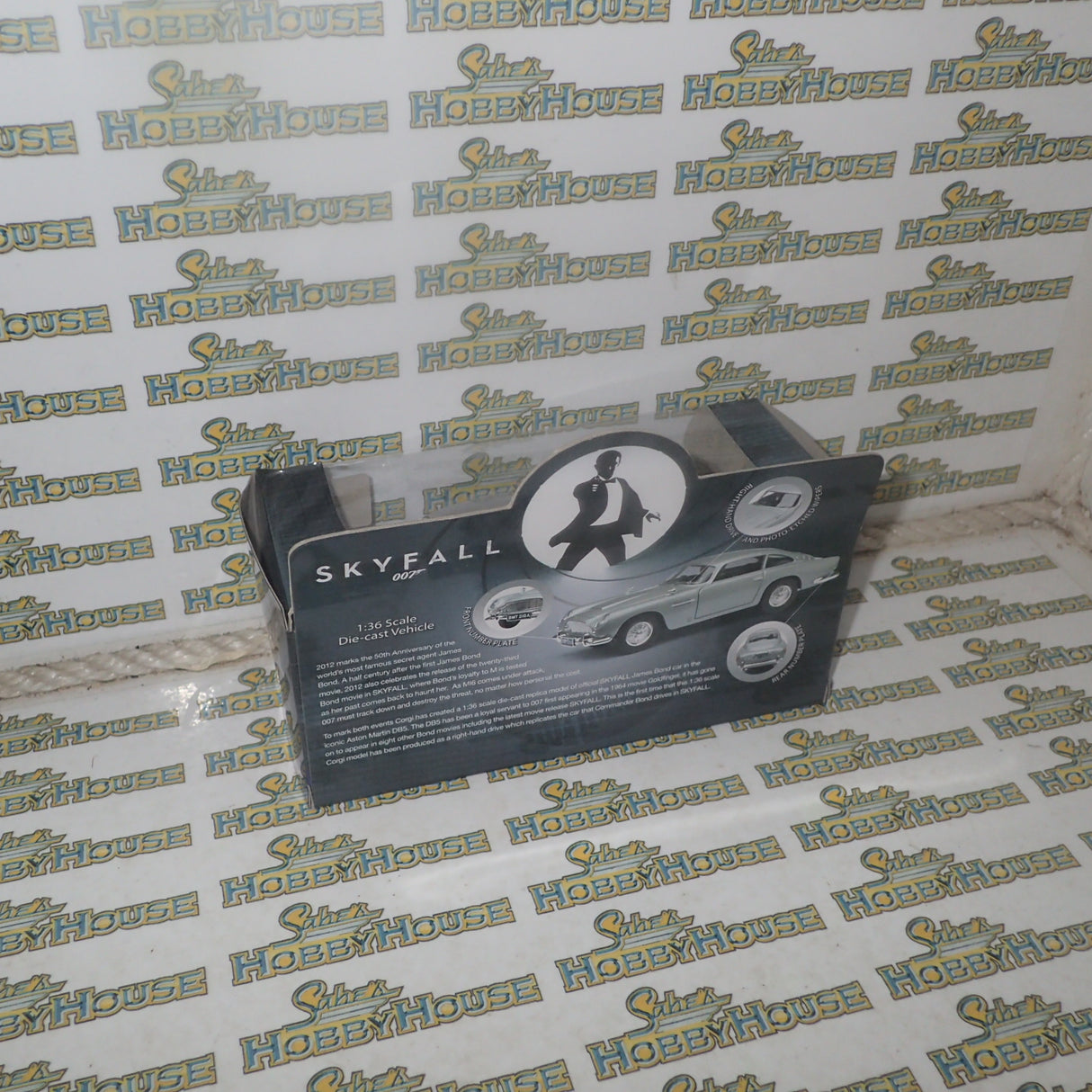 Corgi CC04310 - 1/36 Scale Aston Martin DB5 James Bond 007 Skyfall Die-Cast Model Replica