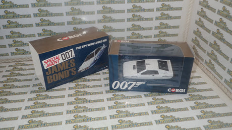 Corgi CC04513 1/36 Scale - James Bond Lotus Esprit 'The Spy Who Loved Me' Diecast Scale Model Replica