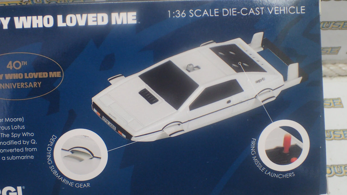 Corgi CC04513 1/36 Scale - James Bond Lotus Esprit 'The Spy Who Loved Me' Diecast Scale Model Replica