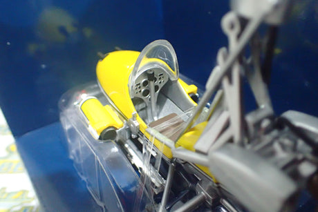 Corgi CC04603 - 1/36 Scale Gyrocopter 'Little Nellie' 'You Only Live Twice' Diecast Scale Model Replica