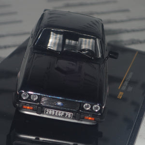 IXO Models CLC199 - 1/43 Scale 1982 Ford 2.8L Injection in Two-Tone Grey Metallic Diecast Model Replica