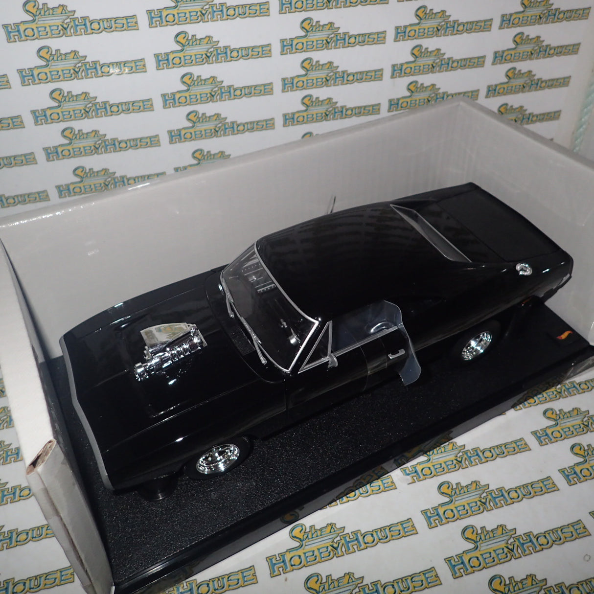 Hot wheels CMC97 - 1:18 The Fast & the Furious Dodge Charger Hard Top