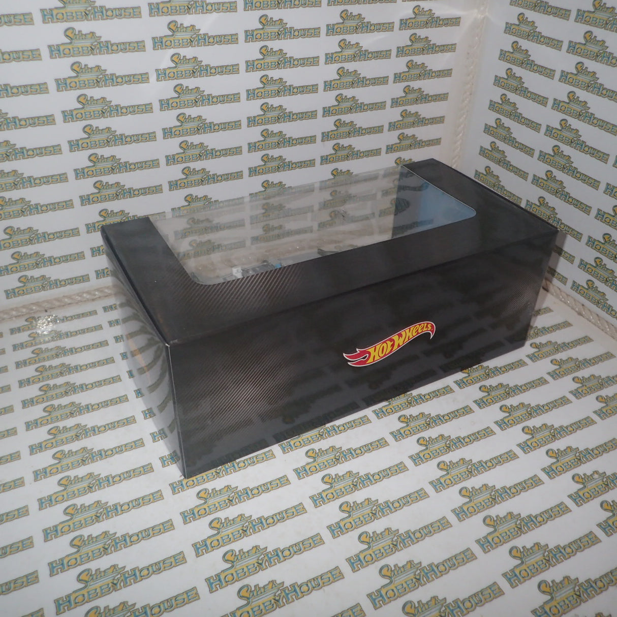 Hot wheels CMC98 - 1/18 Scale - Back to the Future Time Machine with Mr. Fusion Diecast Model Replica