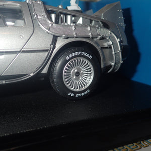 Hot wheels CMC98 - 1/18 Scale - Back to the Future Time Machine with Mr. Fusion Diecast Model Replica