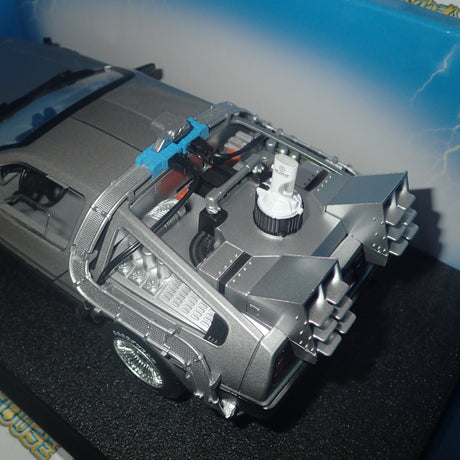 Hot wheels CMC98 - 1/18 Scale - Back to the Future Time Machine with Mr. Fusion Diecast Model Replica