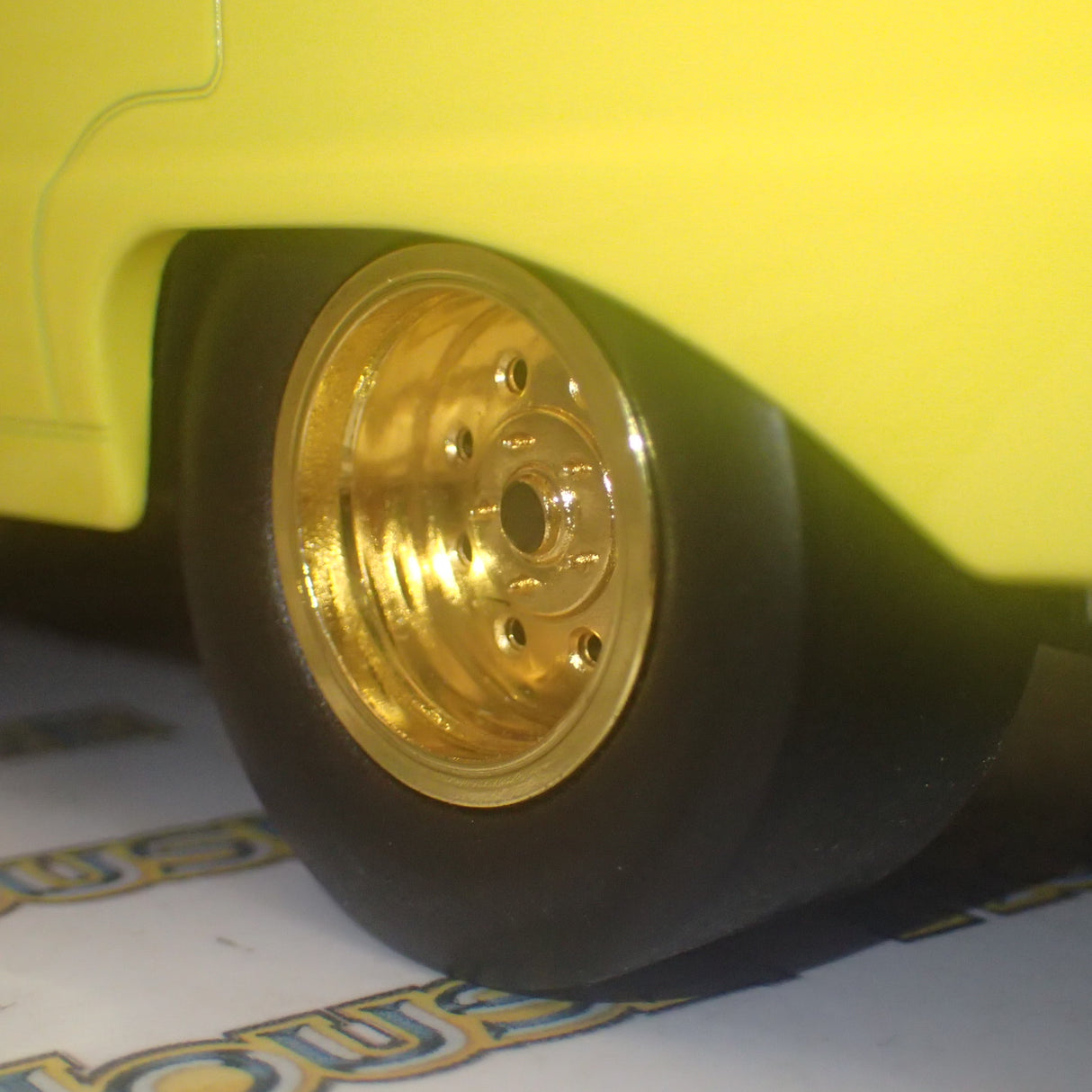 Greenlight DDA004 – 1:18 1965 XP Falcon Sedan Drag with Blown Engine (Sealed Body) Scale Replica