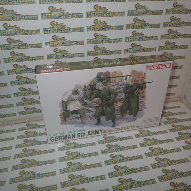 Dragon DR6017 - 1/35 Scale 6th Army (Stalingrad 1942/43) Plastic Model Kit