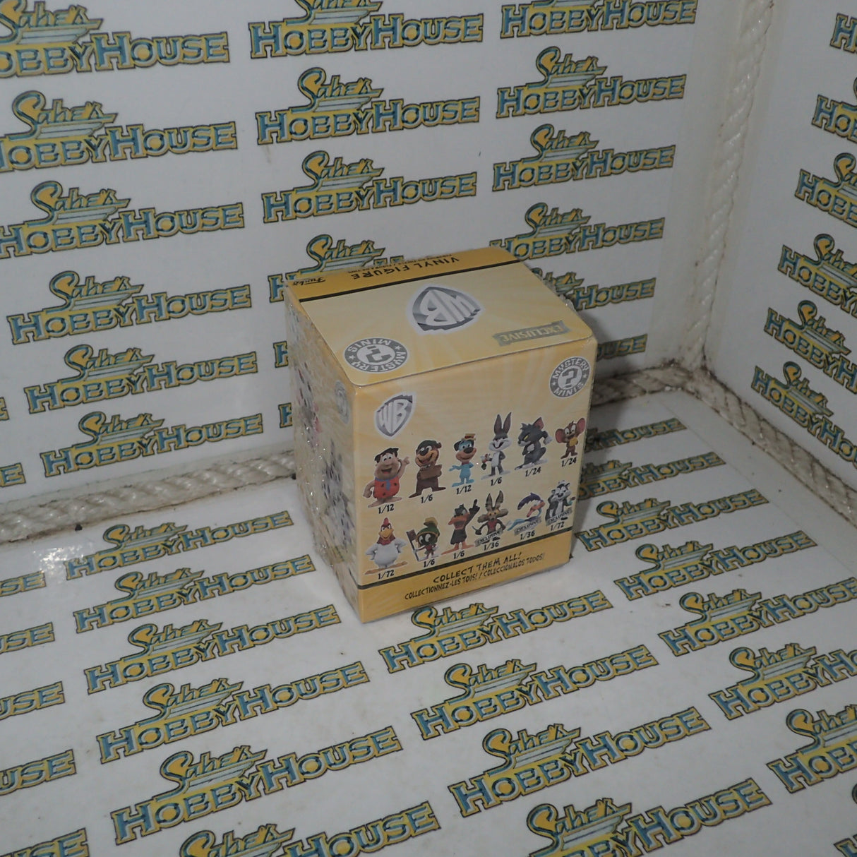 Funko Exclusive DRM171116 BUGS E – Looney Tunes Bugs Bunny 1/6 Vinyl Figure