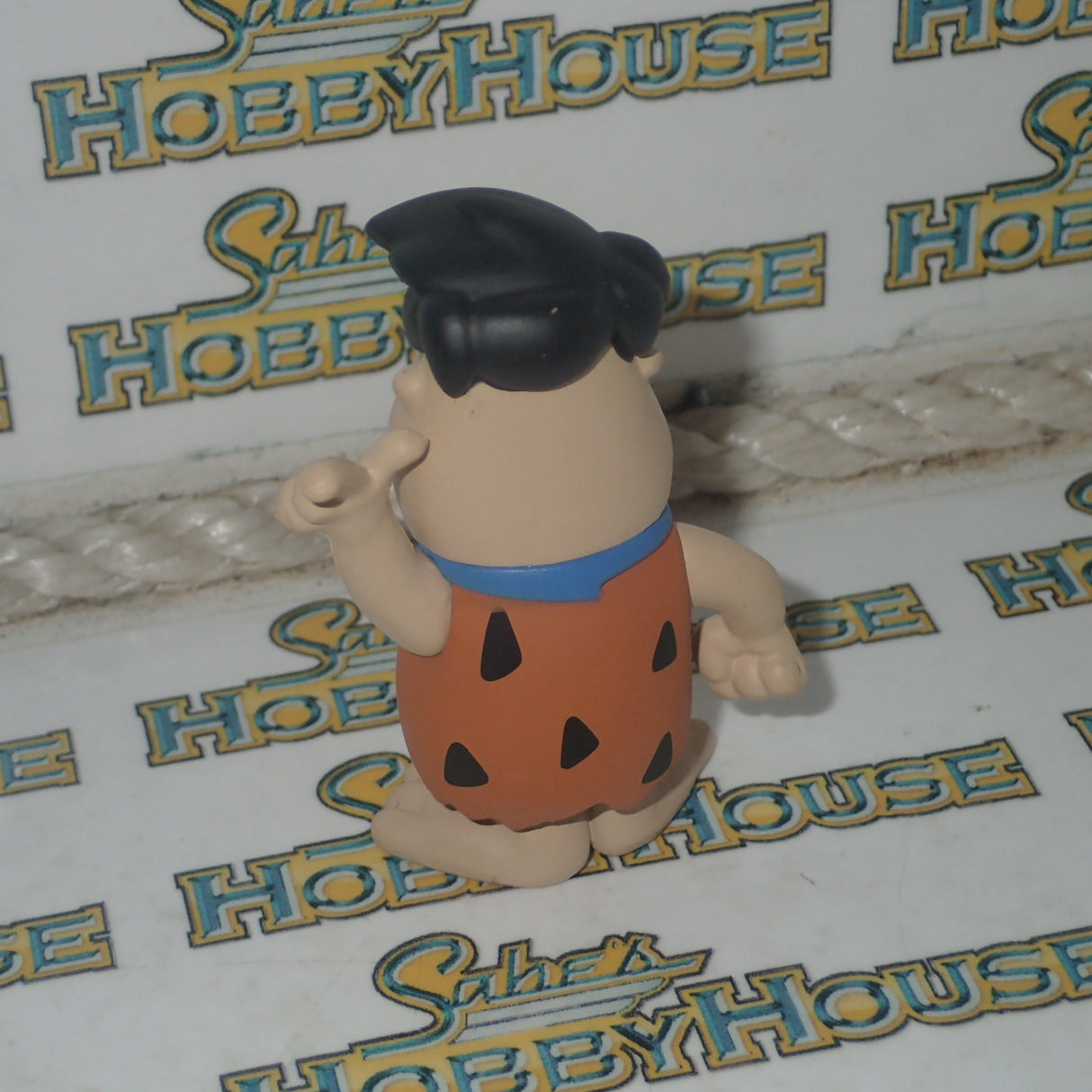 Funko Exclusive DRM171116 FF E – Looney Tunes Fred Flintstone 1/12 Vinyl Figure