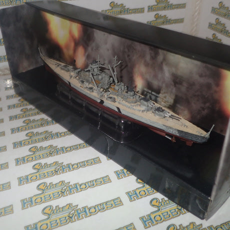 Forces of Valor 86001 - 1/1000 Scale Battle Extreme Series German Battleship Bismarck Poland 1941 Diecast Scale Model Replica