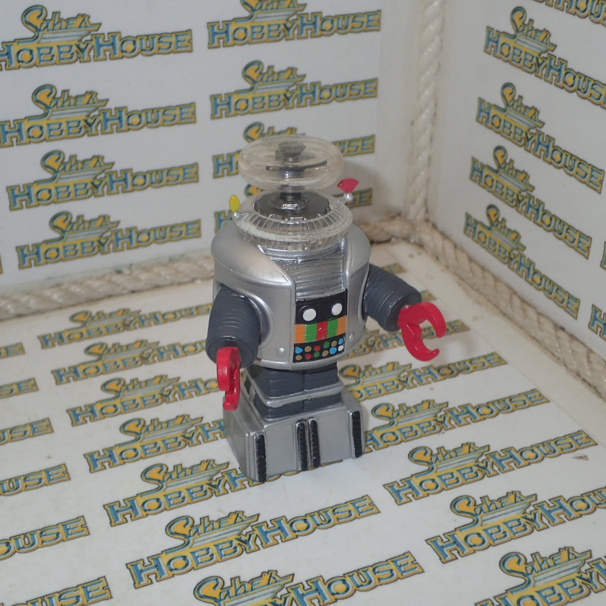 Funko FUN03403 - Lost in Space - B9 Pop! Vinyl Figure